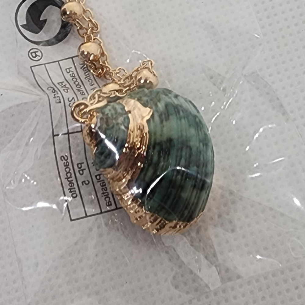 Seashell Necklace, Boho Style, Green, Gold